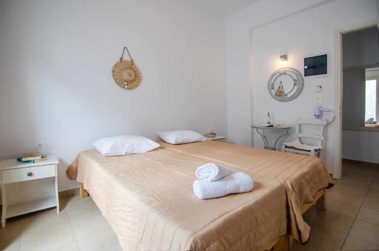 Marias Rooms Chora  Exterior photo