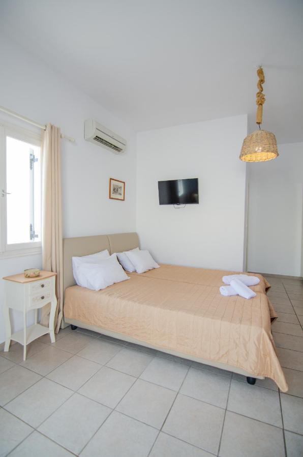 Marias Rooms Chora  Exterior photo