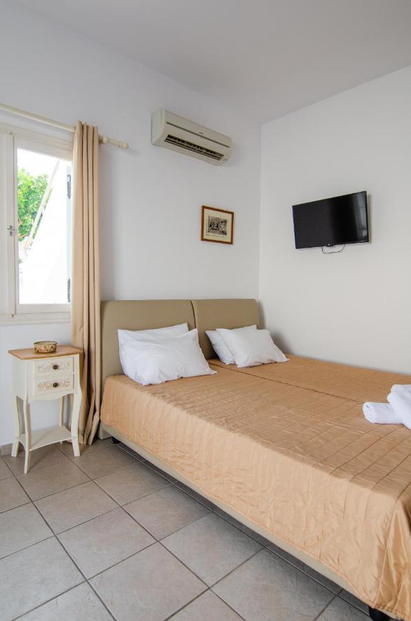 Marias Rooms Chora  Exterior photo